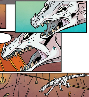 Datei:Ausgestopfter weißer Drache.png